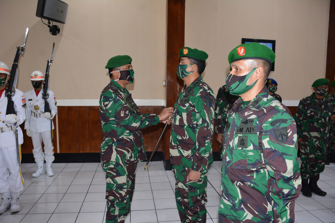 Danrem 073/MKT Pimpin Acara Lepas Sambut Kasrem dan Kasi Intel Korem 073/Makutarama